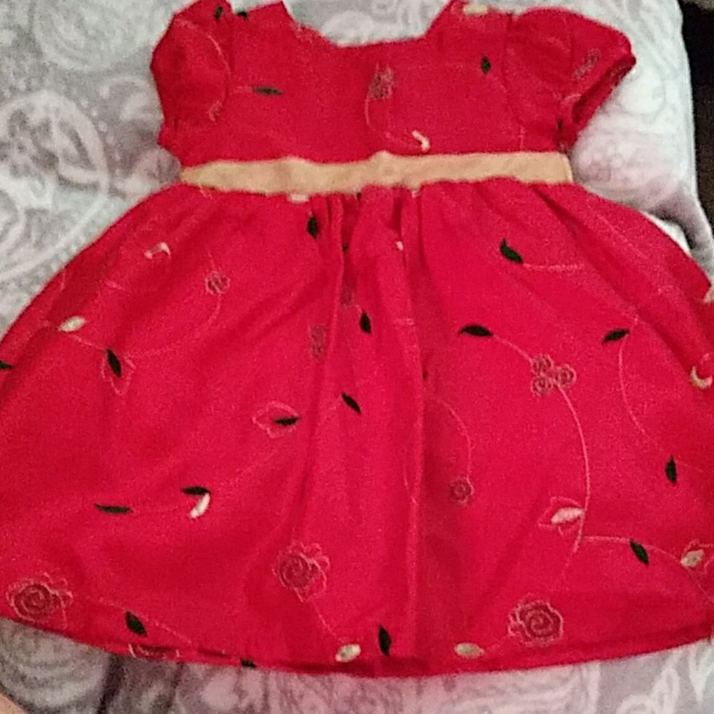 Little girl 18m dressed